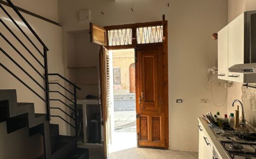 Graziosa casa indipendente semi-arredata